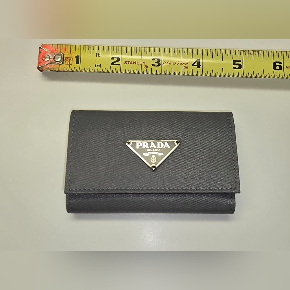 Vintage Prada Key Chain Trifold - Picture 2 of 6